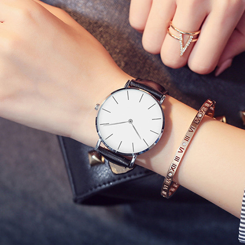 Women's Simple Round Dial Quartz Watch