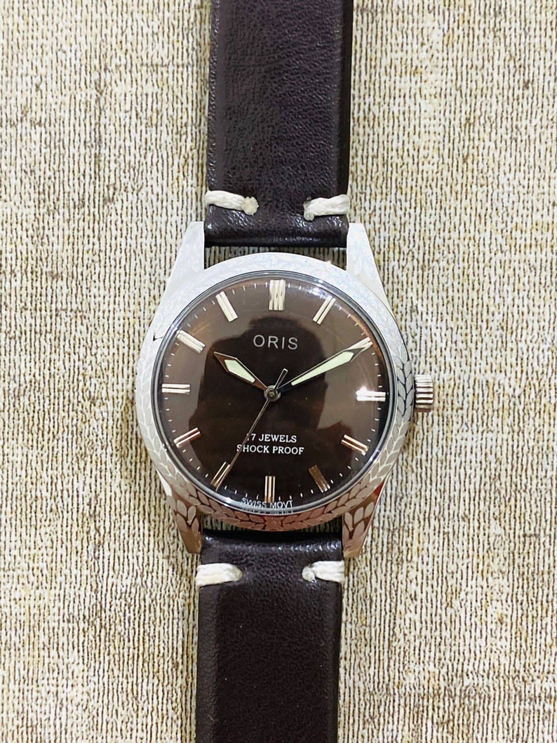 Vintage 1980s FHF St-96 Swiss Made Mechanical Men's Wrist Watch