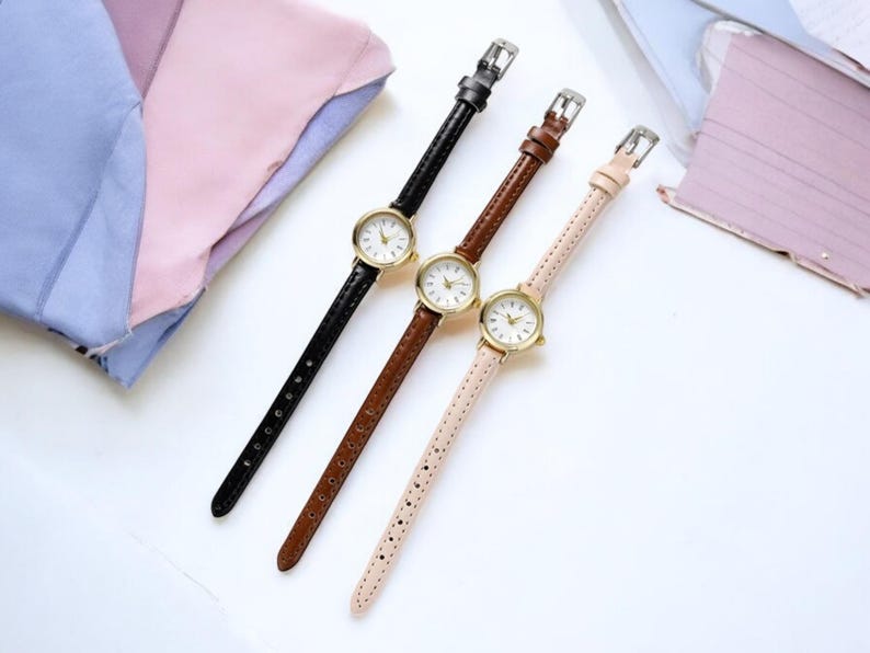 Women's Watches Small Round Girl's Belt Watches